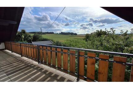 Helle 3,5-Zimmer-Whg mit tollem Ausblick in Unterschweinbach - Egenhofen