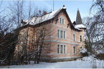 Haus mit viel Platz - 120.000,00&nbsp;EUR Kaufpreis, ca.&nbsp; 240,00&nbsp;m&sup2; in Ebersbach-Neugersdorf (PLZ: 02727)