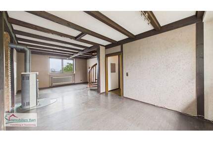 VIELSEITIGE VERWENDUNG: 325 M², WOHN UND NUTZFLÄCHE, GARAGEN UND GARTEN IN GRENZNÄHE - Mettlach / Weiten