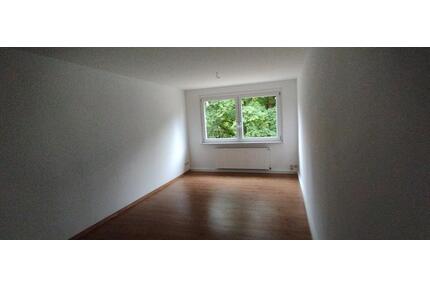 4-Zimmerwohnung im Grünen - 296,00&nbsp;EUR Kaltmiete, ca.&nbsp; 69,30&nbsp;m&sup2; in Nobitz (PLZ: 04603)