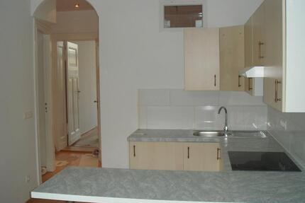 Bauing. verkauft seine modern.2-Zim.Wohnung mit Wohnkü.und Aufzug - Berlin Spandau