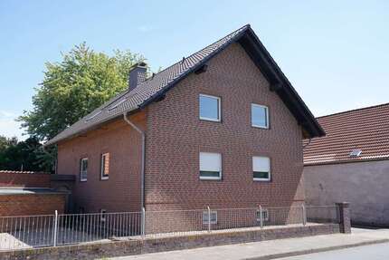 Wohnung zum Mieten in Lehrte Sievershausen 740,00 € 95 m² - Lehrte / Sievershausen