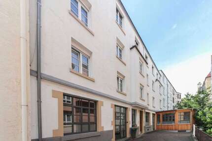 Wohnung zum Kaufen in Stuttgart 299.000,00 € 70.14 m²