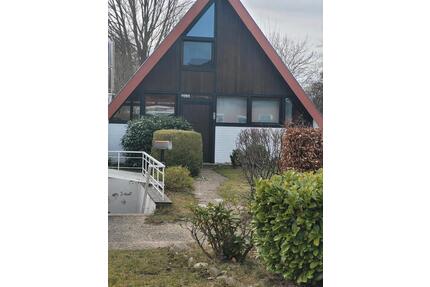 ZU VERMIETEN - 750,00&nbsp;EUR Kaltmiete, ca.&nbsp; 82,00&nbsp;m&sup2; in Bosau (PLZ: 23715)