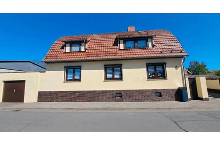 Freistehendes Ein - Zweifamilienhaus mit Garagen und Gartenhaus - Nordhausen