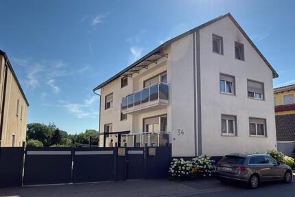 Zweifamilienhaus mit Traumgarten! Solardach Neubau Doppelgarage - Schlüsselfeld