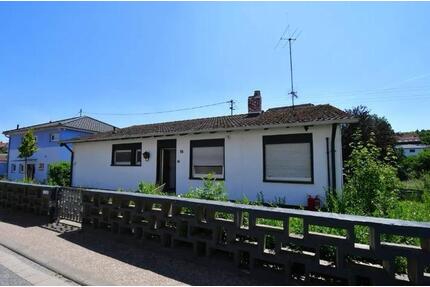 Haus zur Miete in Neuhemsbach - 2.000,00&nbsp;EUR Kaltmiete, ca.&nbsp; 100,00&nbsp;m&sup2; in Neuhemsbach (PLZ: 67680)