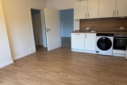 2‑Zimmer‑Erdgeschosswohnung mit neuer EBK, Bad und Terasse - Südbrookmerland