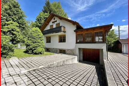 Haus zum Kaufen in Spiegelau 399.000,00 € 200 m²