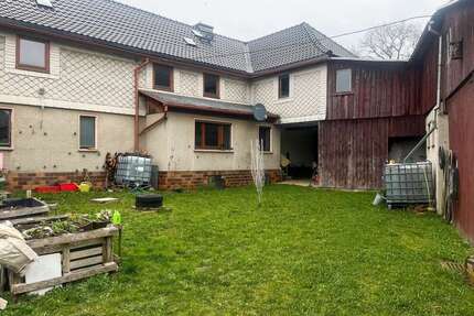 Haus zum Kaufen in Remptendorf 90.000,00 € 256 m²