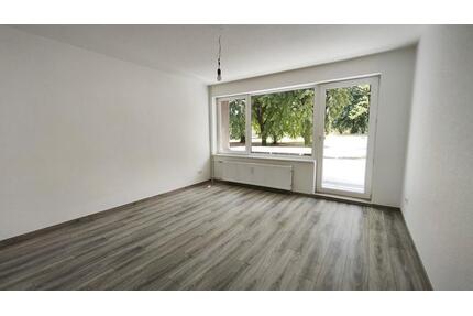 Modernes Wohnen: Balkon, Badewanne und Natur vor der Tür - Salzgitter