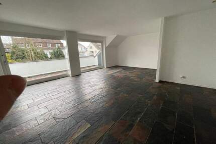 Sehr schöne und großzügige 2,5 Raum Wohnung - Bochum Harpen