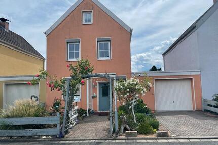 Einfamilienhaus in ruhiger Lage - Ebersdorf bei Coburg