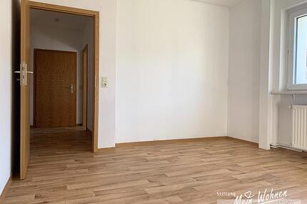 3-Raumwohnung mit Dusche und Balkon - Bad Dürrenberg