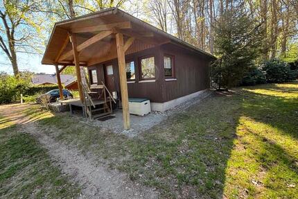 Ferienbungalow - 100.000,00&nbsp;EUR Kaufpreis, ca.&nbsp; 45,00&nbsp;m&sup2; in Schwerin (PLZ: 19057) Friedrichsthal
