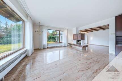 Haus zum Kaufen in Böblingen 899.000,00 € 247 m²