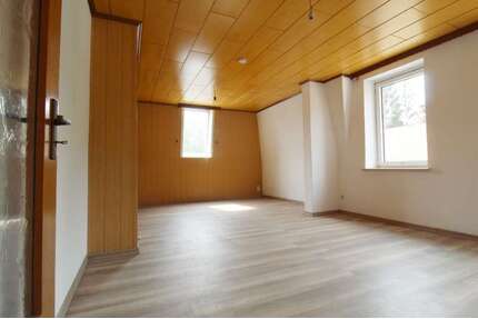 Wohnung zum Mieten in Lunzenau 430,00 € 81 m²