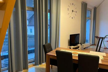 Helle 2,5 ZKB Maisonette Galeriewohnungmit 2 Balkonen und TG - Schömberg