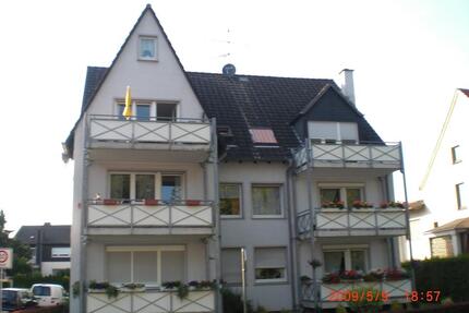 Holzwickede- Opherdicke, Dorfstr. 36a, 3 Zi, 1. OG mit Balkon