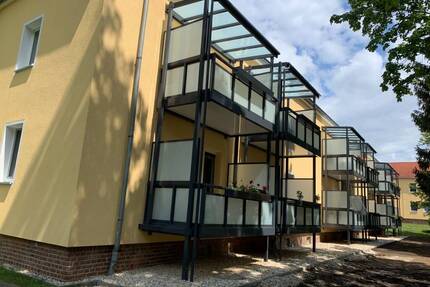 Gemütliche 2-Raumwohnung mit großem Balkon - Meuselwitz