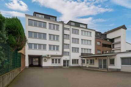 Haus zum Kaufen in Langenfeld (Rheinland) 3.249.000,00 € 1229 m²