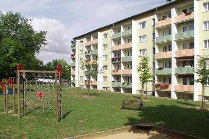2-Raum-Wohnung mit Balkon in Weida - Riesa