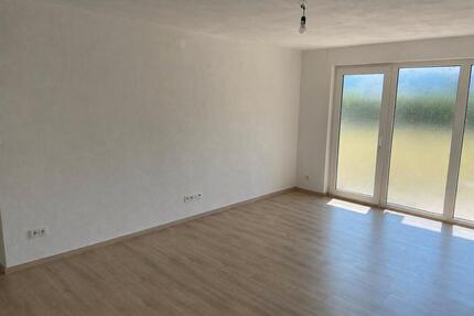 Hochwertig sanierte 3-Zimmer-Wohnung mit Terrasse und Garten - Sinntal