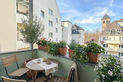 Effektiv aufgeteilt & zuverlässig vermietet - 2,5-Zimmer-Wohnung mit Balkon zum Innenhof! - Düsseldorf Bilk