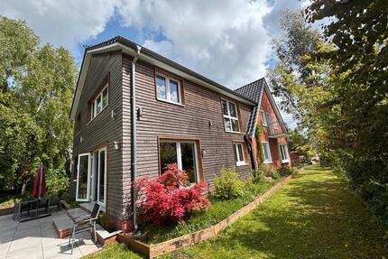 Großes Einfamilienhaus 207qm, 5 Schlafzimmer, 2 Büros, Garten - Aurich