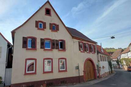 Haus zum Kaufen in Birkweiler 299.000,00 € 220 m²