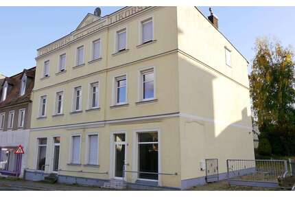 Haus zum Kaufen in Döbern 129.000,00 € 275 m²