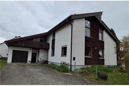Großzügiges Einfamilienhaus mit außergewöhnlichem Grundstück - Fahrenzhausen