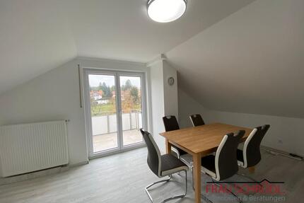 SinglesPaare welcome! Schöne Dachgeschoßwohnung mit Balkon in Bietingen - ab sofort zu vermieten - - Gottmadingen