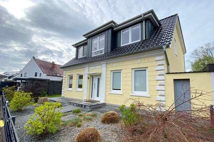 Herausragendes EFH mit Garten und Carport in Habenhausen, 2016 kernsaniert, frei - Bremen