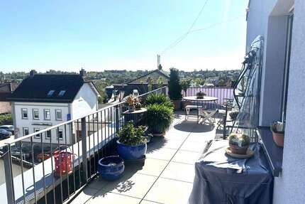 Wohnung zum Mieten in Hofheim 2.600,00 € 127.7 m²