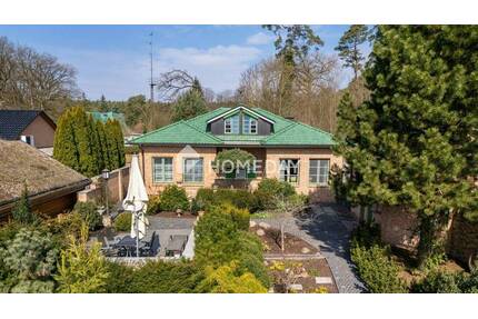 Exklusives Anwesen im Grünen: Modernes Effizienzhaus mit weitläufigem Gartenrefugium am Glammsee - Warin Waldheim