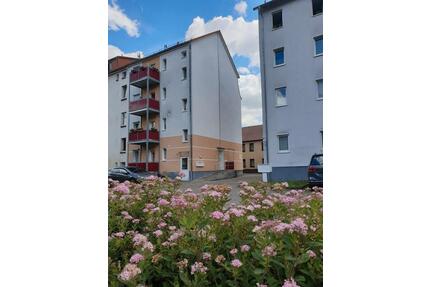 EA West 3 Raum mit Balkon - 410,00&nbsp;EUR Kaltmiete, ca.&nbsp; 60,27&nbsp;m&sup2; in Eisenach (PLZ: 99817)