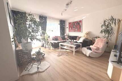 Wohnung zum Kaufen in Kaarst 229.000,00 € 91 m²