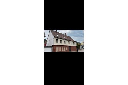 Kernsanierte EG-Wohnung mit EBK und Gartennutzung - Bad Wildbad