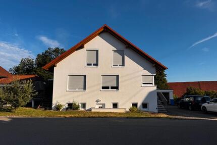 Lichtdurchflutete DHH in Hechingen Beuren provisionsfrei