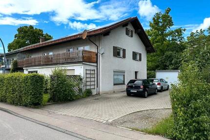 DOPPELHAUSHÄLFTE MIT DREI WOHNEINHEITEN - Kempten (Allgäu) Auf dem Lindenberg