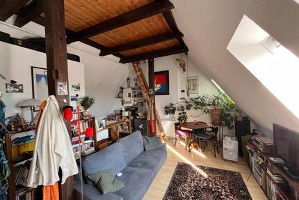 Nachmieter:in für schöne Dachgeschosswohnung im Süden Göttingens