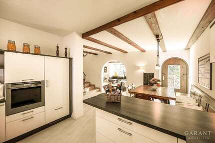 Haus zum Kaufen in Garmisch-Partenkirchen 1.695.000,00 € 242 m²