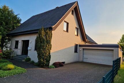 Ein-Zweifamilienhaus mit XXL-Garage, Option Mehrgenerationen - Gütersloh Kattenstroth