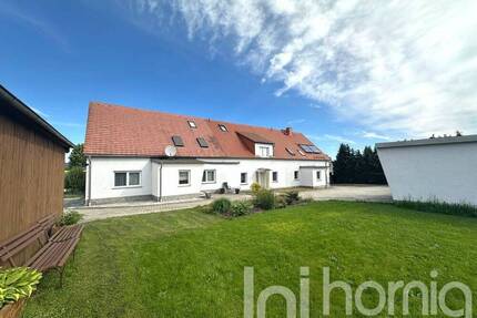 Zwei-Generationen-Wohnen plus Ferienwohnung - ZFH in Lawalde