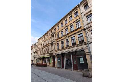 Viel Platz für Frühlingsgefühle! Große Altbauwohnung sucht neue Mieter. - Pirna