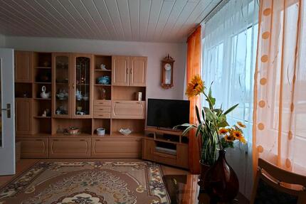 Helle renovivierte 3 Zimmer eigentumswohnung mit Garage & Garten - Marsberg