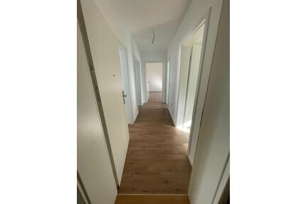 Schöne Erdgeschosswohnung mit Balkon - Gründau