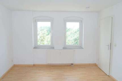 Wohnung zum Mieten in Limbach-Oberfrohna 325,00 € 73 m²