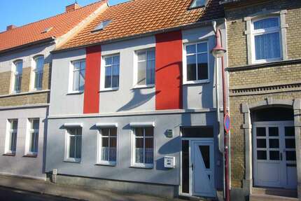 Haus zum Kaufen in Warin 120.000,00 € 145 m²